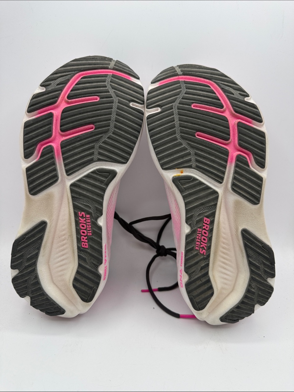 Brooks Glycerin 23 women’s 7.5 Pink and Black Running Shoes S1 - Picture 5 of 6